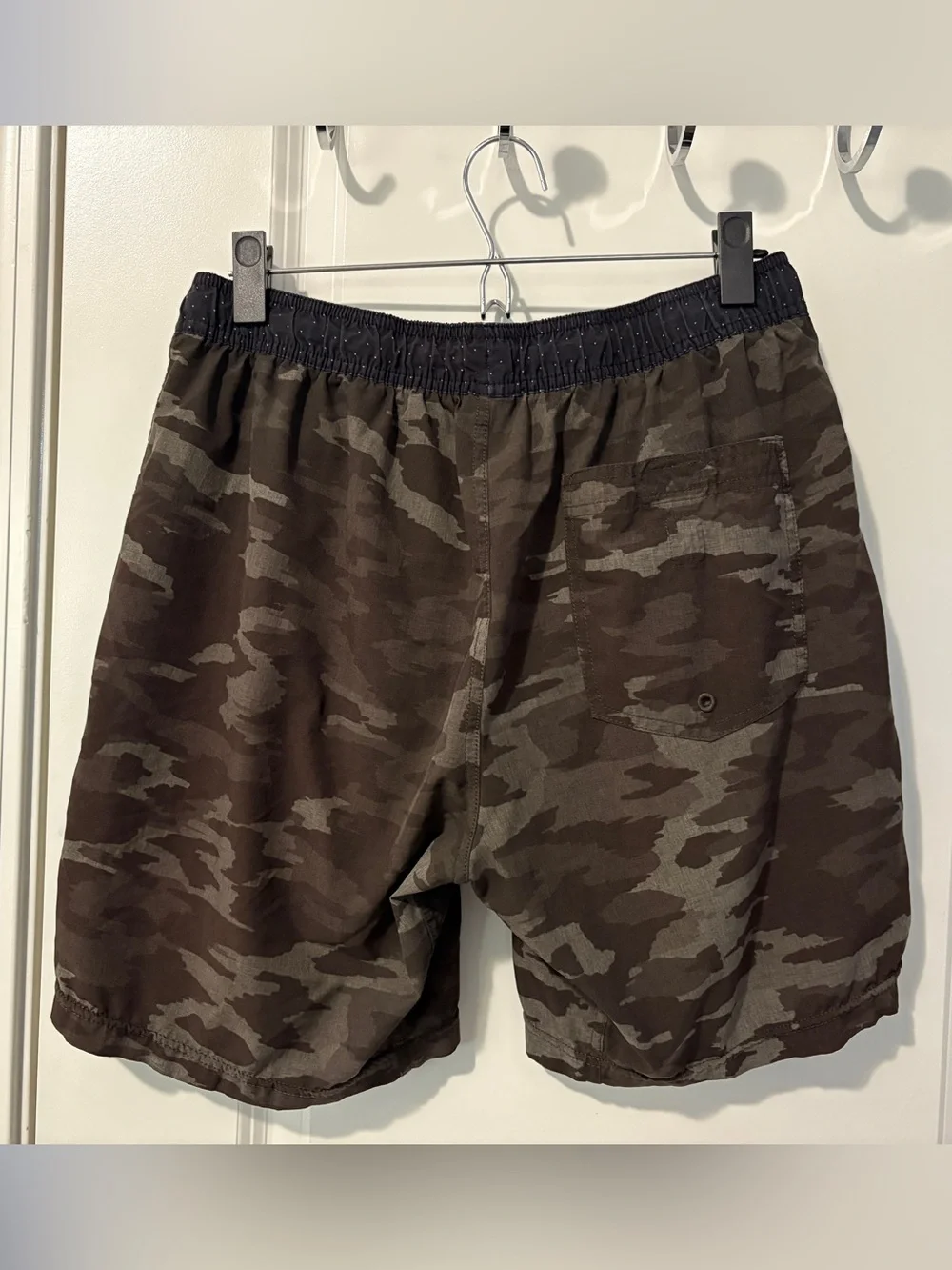 Vuori Kore Shorts Camo Men's Shorts Size Medium